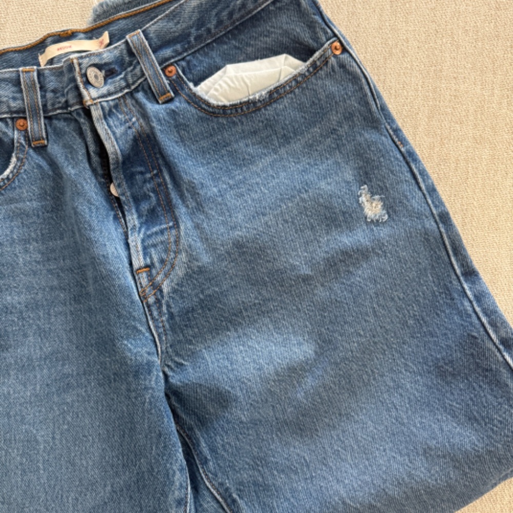 Levi’s Wedgie Icon